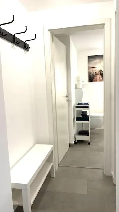 Modern-Gemuetliche Wohnung, Ganz Neu, In Neuenheim, היידלברג דירה