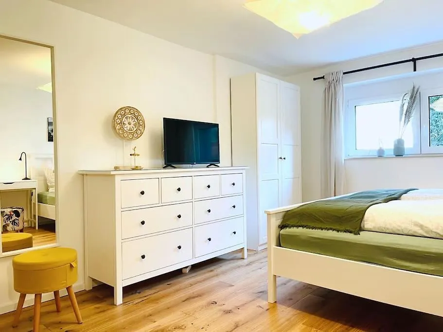 Modern-Gemuetliche Wohnung, Ganz Neu, In Neuenheim, Heidelberg
